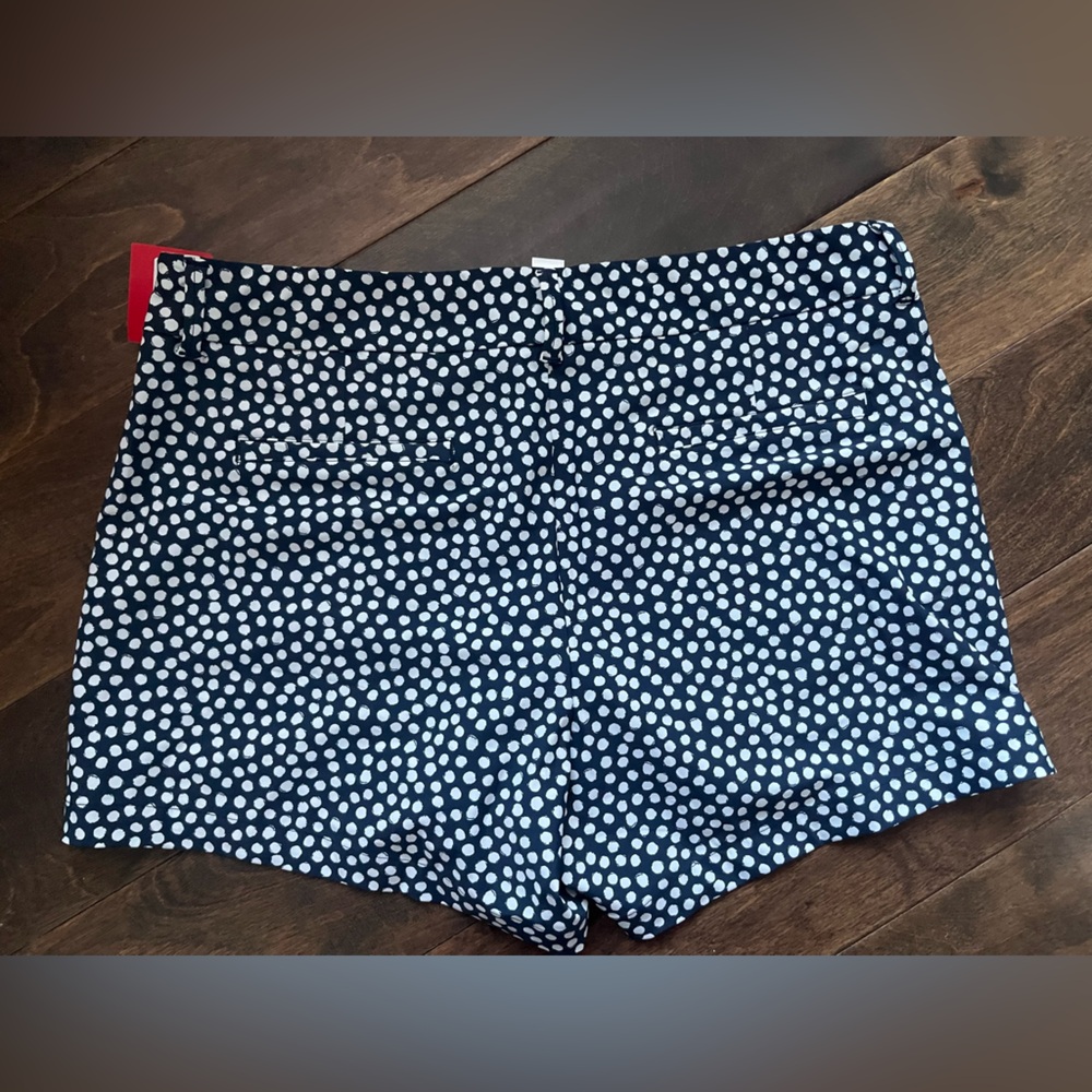 NWT Spanx Navy and White Polka dot Shorts.  Front pockets. Size XL. - Picture 4 of 4